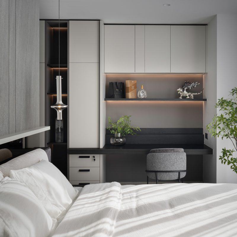 [B1] feature - left - 01