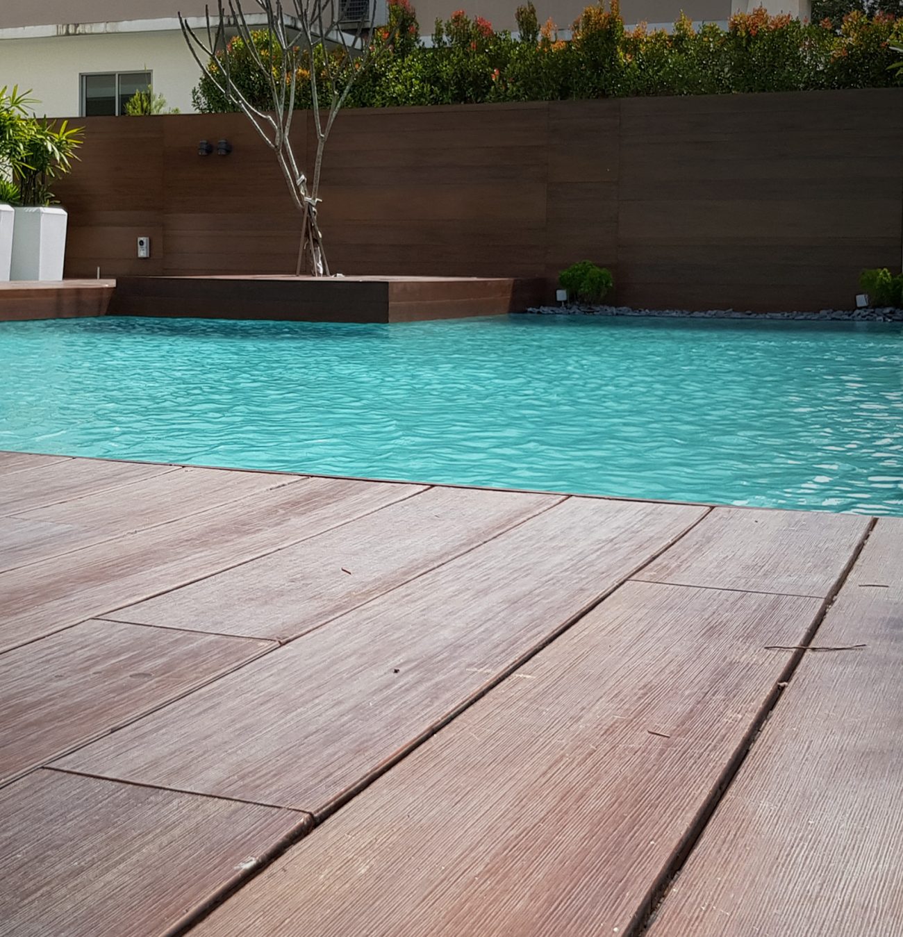 [B3] feature - right - 08